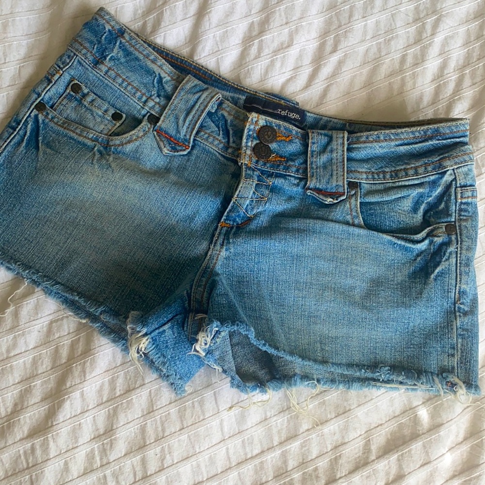💙 REFUGE Jean Shorts 💙